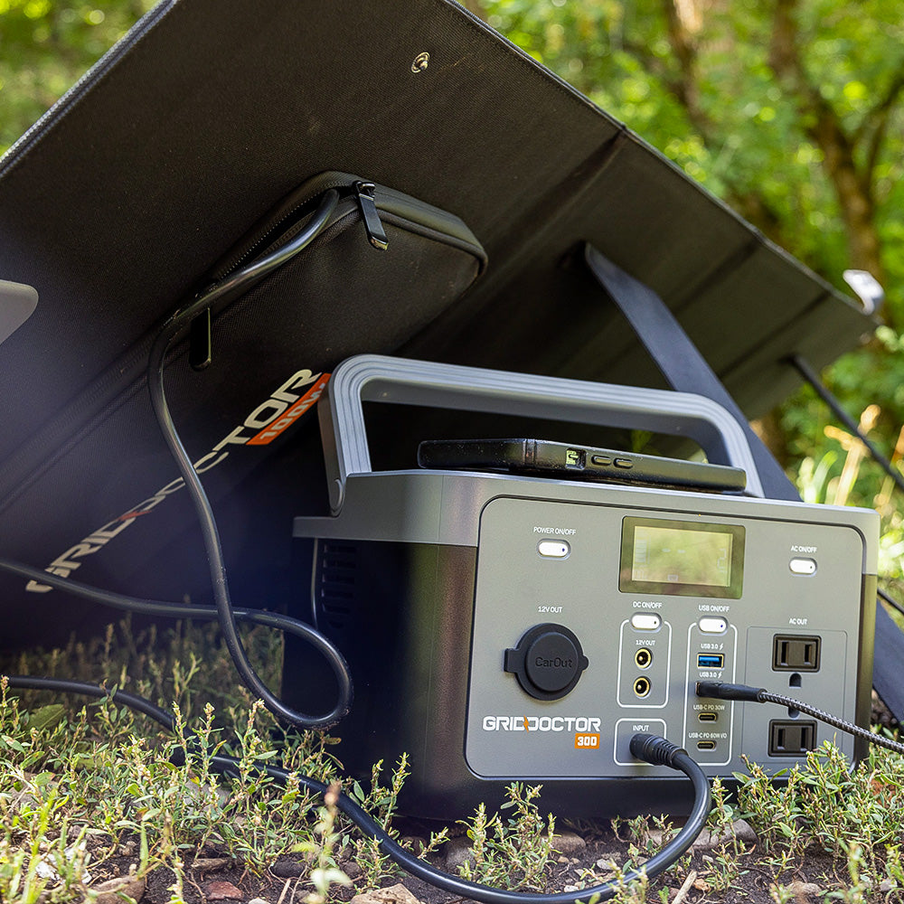 Grid Doctor 300 with solar panel